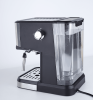 capsule + coffee powder + milk foam three-in-1 coffee machine.  20Bar extract American / cappuccino and other espresso